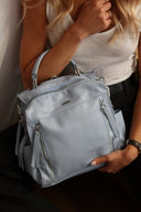 תיק גב זיפי בי