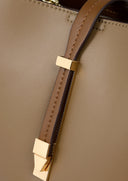 תיק בר חאקי