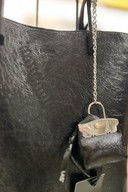 צ'ארם תיק קטני יד